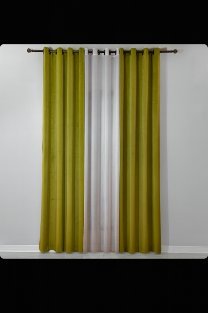 پرده آماده مخمل گارنت زیتونی