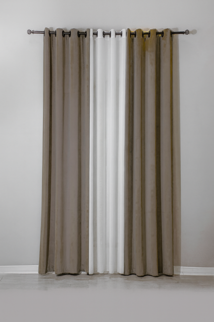 پرده آماده مخمل گارنت شامپاینی